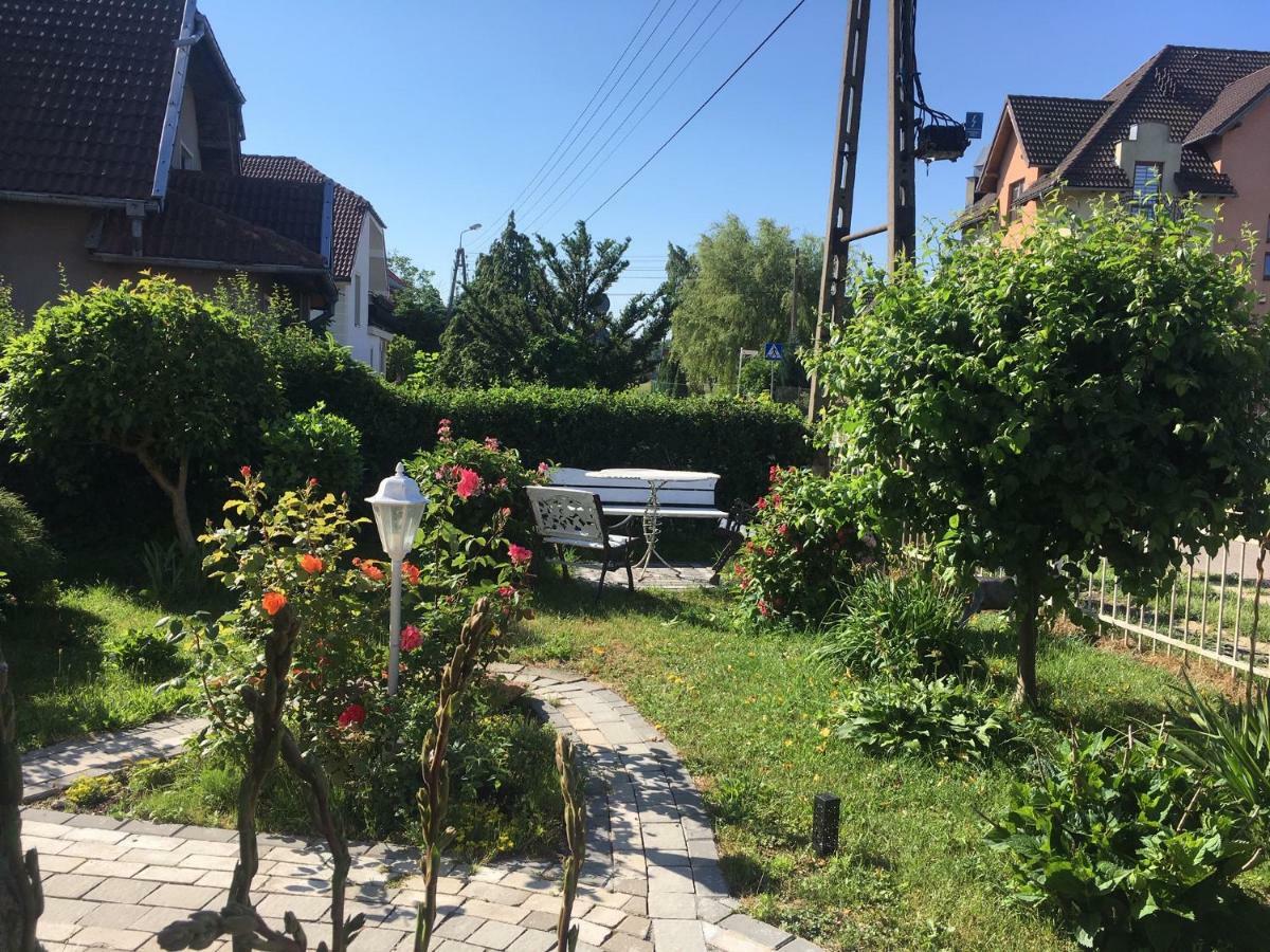 Dom Wakacyjny Karol Leba Exterior foto